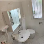 Casa Luminosa In Affitto Breve A Lugo, Zona Tranquilla, Parcheggio Comodo
