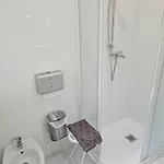 Casa Luminosa In Affitto Breve A Lugo, Zona Tranquilla, Parcheggio Comodo Apartamento *