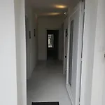 Casa Luminosa In Affitto Breve A Lugo, Zona Tranquilla, Parcheggio Comodo Apartamento