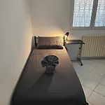 Casa Luminosa In Affitto Breve A Lugo, Zona Tranquilla, Parcheggio Comodo Apartamento *
