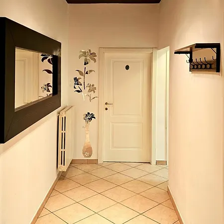 דירה Casa Luminosa In Affitto Breve A Lugo, Zona Tranquilla, Parcheggio Comodo