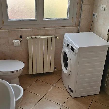 Casa Luminosa, Parcheggio Sotto Casa, Zona Tranquilla A Due Passi Da Negozi, Parchi, Ristoranti Apartment *