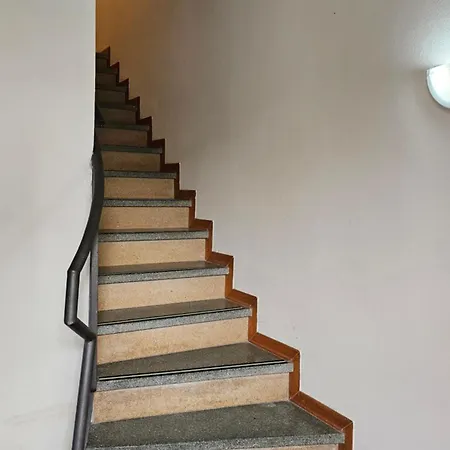 Daire Casa Luminosa, Parcheggio Sotto Casa, Zona Tranquilla A Due Passi Da Negozi, Parchi, Ristoranti