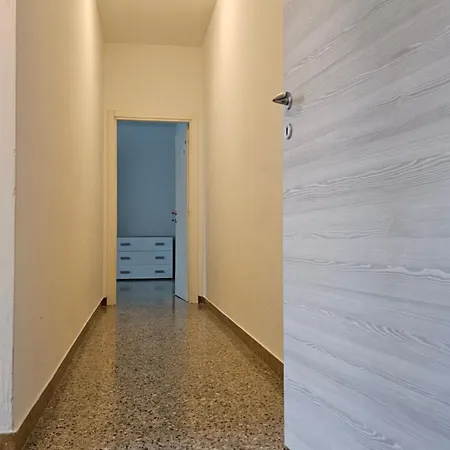 Casa Luminosa In Affitto Breve A Lugo, Zona Tranquilla, Parcheggio Comodo דירה לוגו