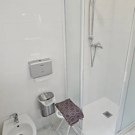 Casa Luminosa, Parcheggio Sotto Casa, Zona Tranquilla A Due Passi Da Negozi, Parchi, Ristoranti Daire *