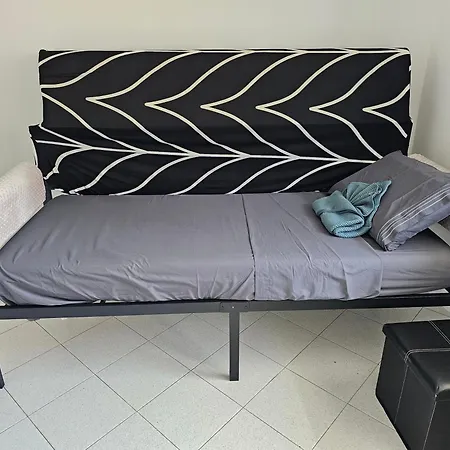 Casa Luminosa In Affitto Breve A Lugo, Zona Tranquilla, Parcheggio Comodo