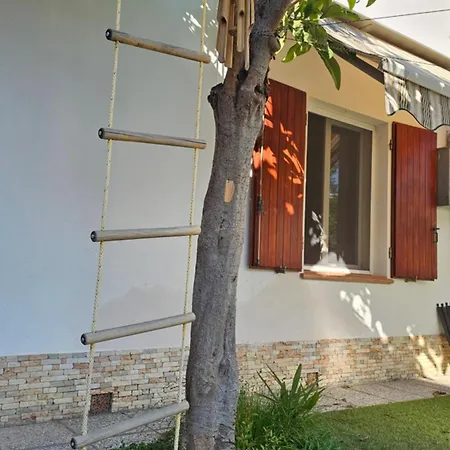Casa Luminosa In Affitto Breve A Lugo, Zona Tranquilla, Parcheggio Comodo *